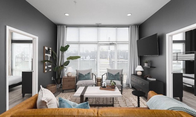 Maxwell Apartment | Chic Nashville 4 Bedroom, 7 Beds - Walk to Restaurants