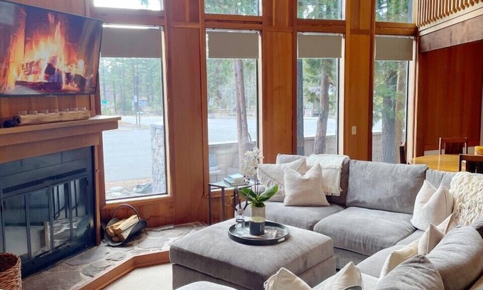 Lake Forest House | Chickadee Corner at Dollar Point Tahoe City