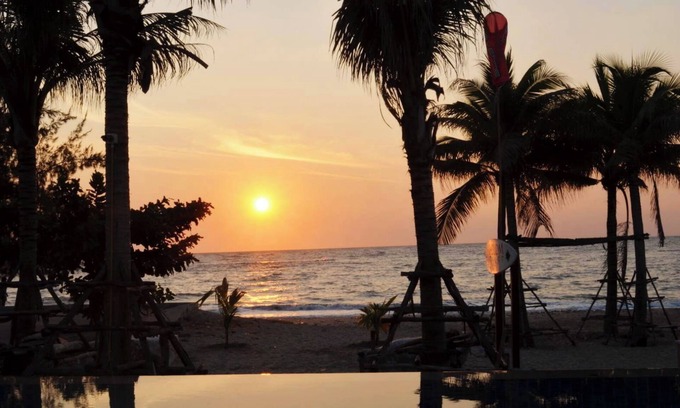 Hat Chao Samran Hotel | Chidlom Resort