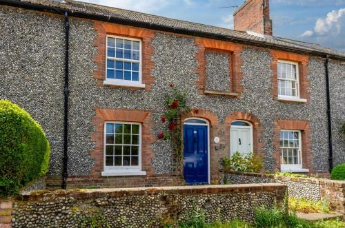 Weybourne House | China Cottage