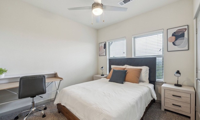 Cleburne Apartment | Chisholm Trace 1022 I Spacious 2 Bed 2 Bath