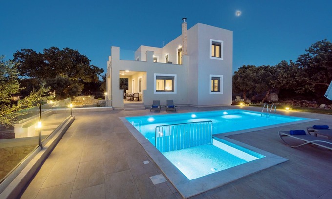 Atsipópoulon Villa | Chloe villa , 3 bedrooms,Countryside,pool, near taverns
