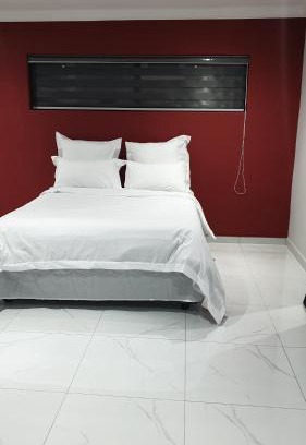 Greater Johannesburg Metropolitan Area House | Chris Guest House