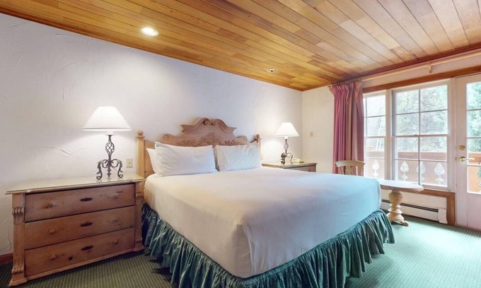 Vail Apartment | Christiania 304 - Mountain View King