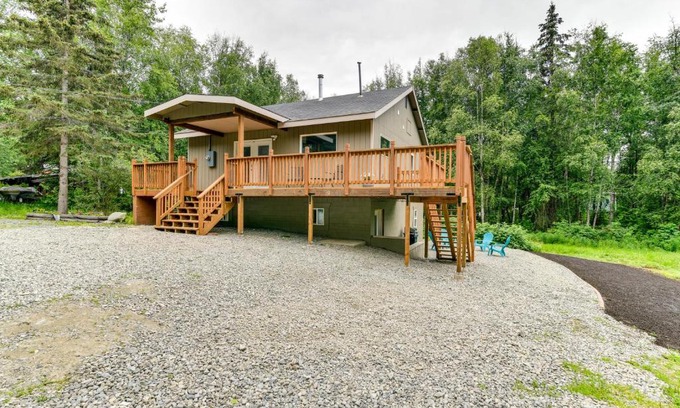 Anchorage House | Chugiak Moose Cottage Near Chugach State Park!