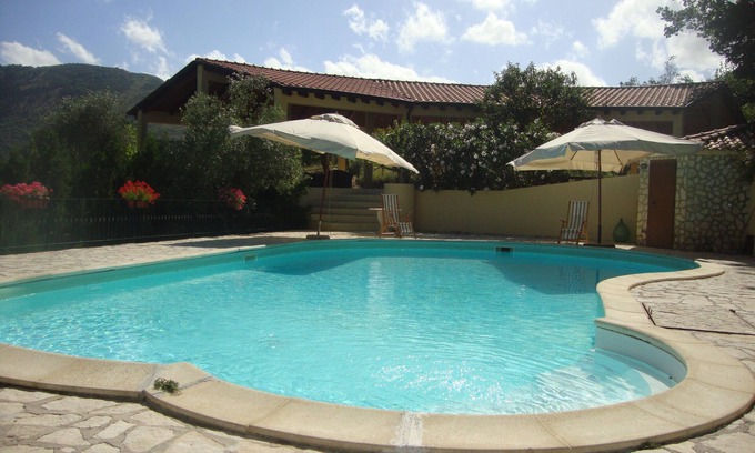 Monte San Giacomo Villa | Cilento National Park Ancient mansion of great charm, swimming pool and dovecote