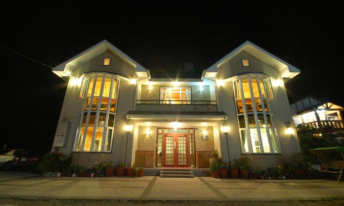 Ren'ai House | CIngjing Farm Jenku Villa