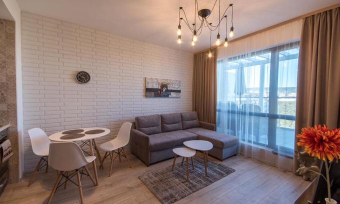 Odesos Apartment | City Apartments Triumph