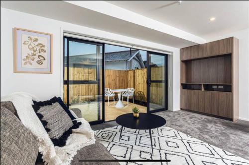 Christchurch City Centre Apartment | City Centre Apartment Close to Hagley Park