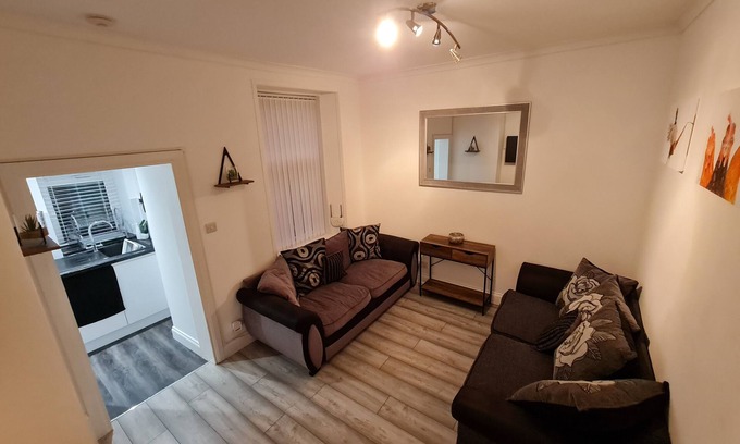 Central Aberdeen Apartment | City Centre Apartment - Very Quiet & Pet Friendly 🐾