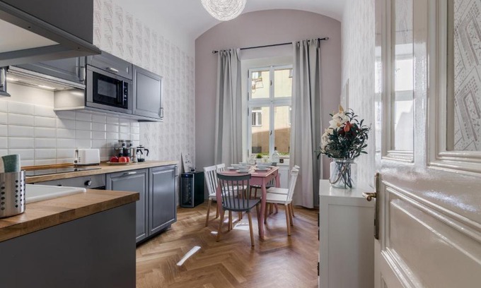 Zizkov Apartment | City centre Apartment Prague by Michal&Friends