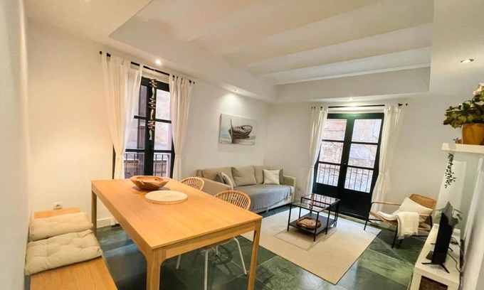 Old Town Apartment | Civaderia Catedral Bright And Modern Cathedral Tarragona Centre