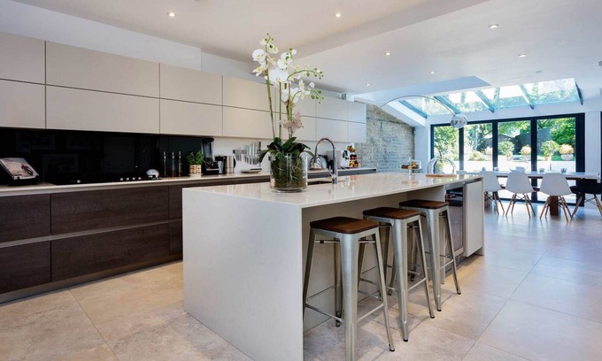 Larkhall House | Clapham Oasis, by Veeve