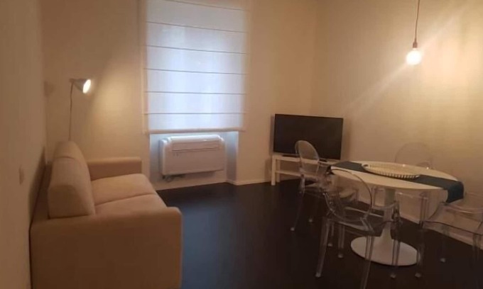 Porta Garibaldi Apartment | Classic 1 BR on Porta Nuova