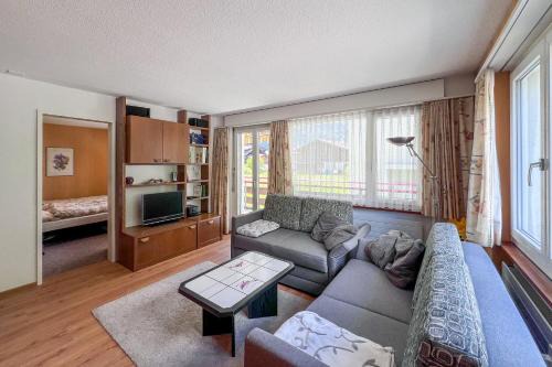 Blausee Apartment | Classic Swiss Mountain Panorama