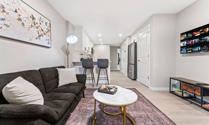 West Edmonton House | Classy 2-Bedroom Basement Near The Lake