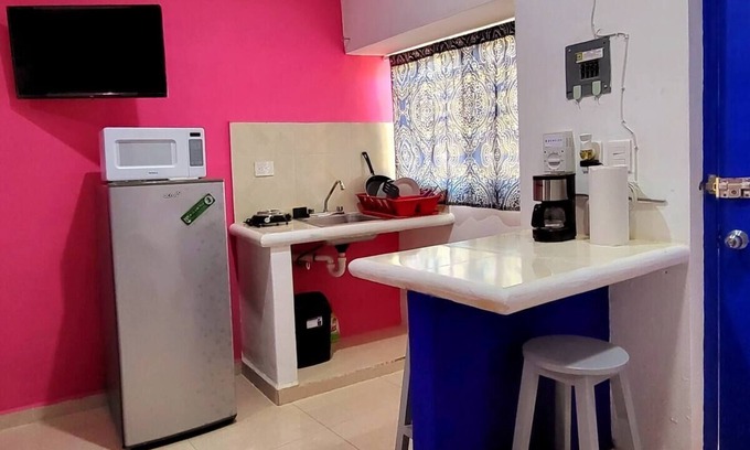 Chichen Itza - Valladolid Apartment | Clean and comfortable apt. in the center + A/C + Hot water + Cenote Zaci