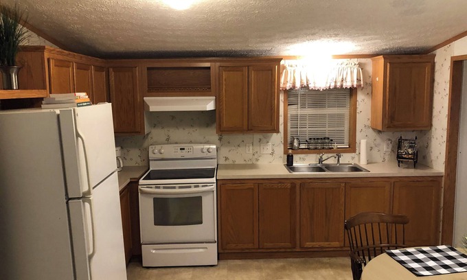 Liberty House | Clean and Comfortable HomenLocally owned. Liberty INnUnion County