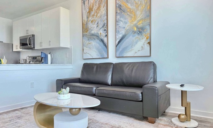 Old Fourth Ward Apartment | Clean B1B Condo Downtown ATL! Free Street Parking!