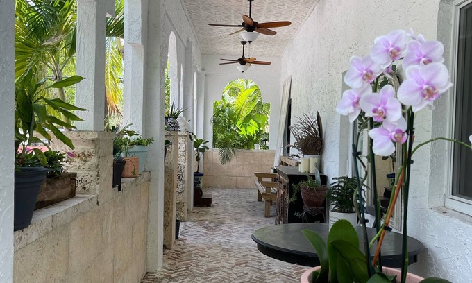 Southwest Coconut Grove House | Clean, New, Spacious, in Coconut Grove!