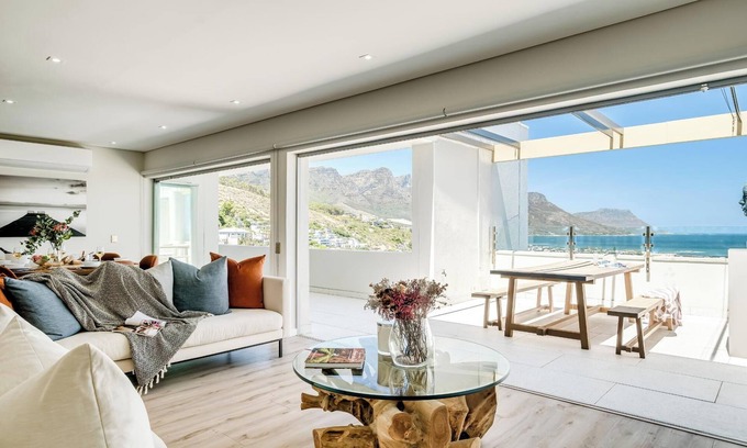 Bantry Bay Apartment | Clifton 3bed Penthouse Sea Views Dunmore Horizons