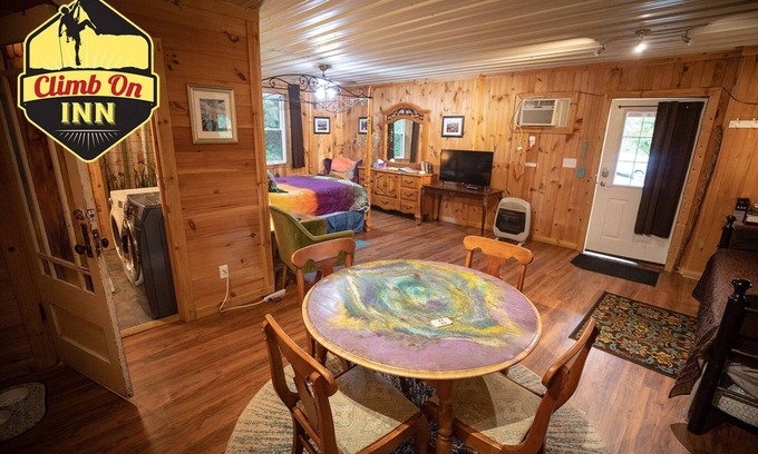 Pine Ridge House | CLIMB ON INN~Whole Property~ 3Cabins ~ Sleep 17~ Red River Gorge~ Family Reunion