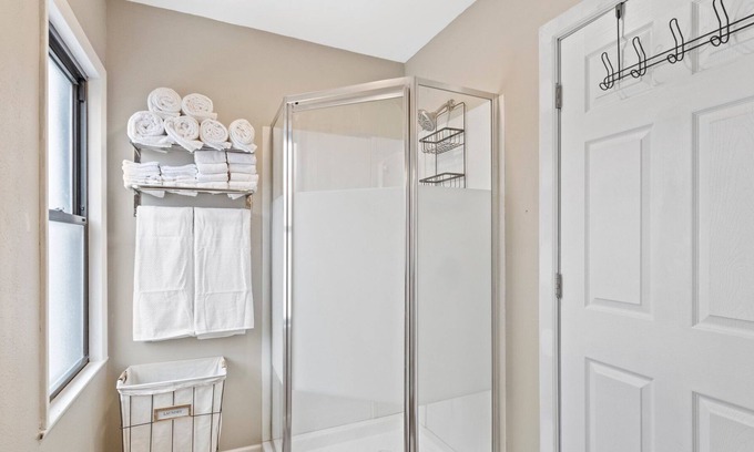 Milwaukee House | Close to America Family Field