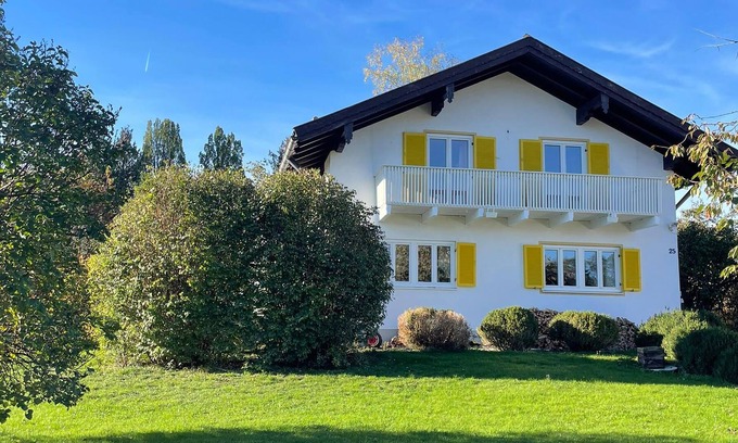 Bad Toelz Apartment | Close to the river Isar and in the charming town of Bad Tölz, this decorative vacation apartment wel