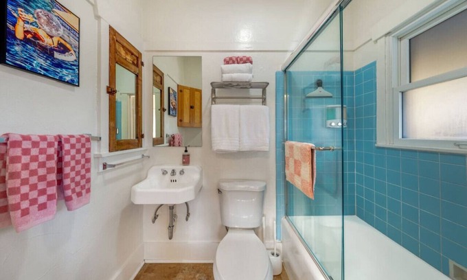 Feldman's House | Close to UofA/1 BR 1 BA/Stylish & Cozy/Porch