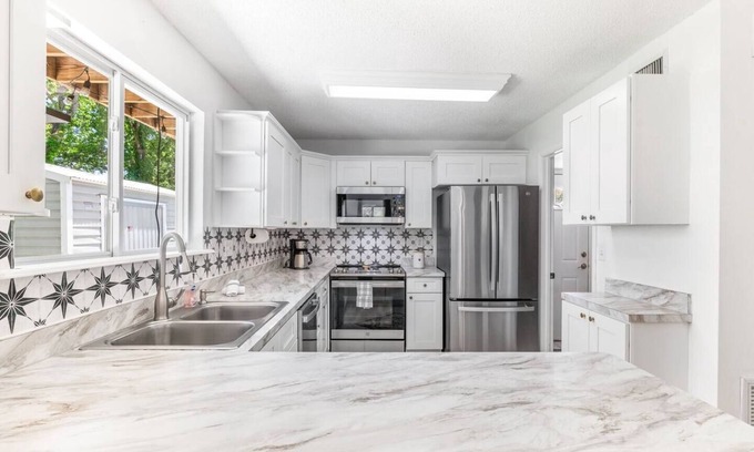 St. Augustine South House | Close to Everything Family & Pet Friendly