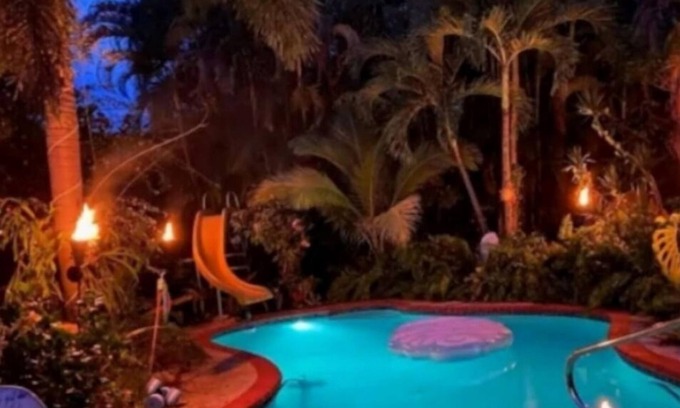 Poinsettia Heights House | clothing optional pool, hottub, private oasis, use for filming and parties &more