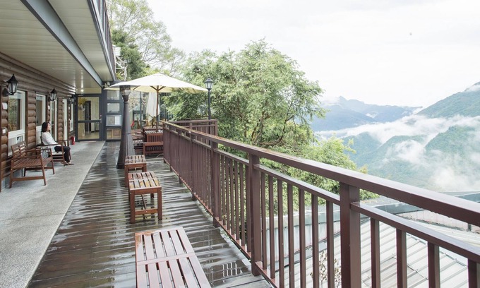 Fuxing District Bed & Breakfast | Cloud Villa
