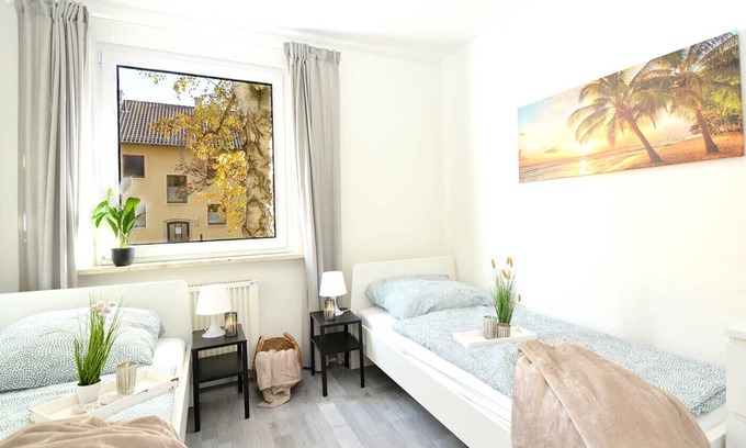 Coburg Apartment | Co06 - Schöne Ferienwohnung mit Balkon in Coburg, 70qm, 3 Zimmer, Max. 6 Personen