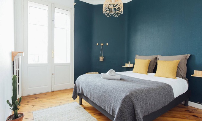 Biarritz Apartment | Coachella: Vintage Chic in the Heart of St Charles, Biarritz