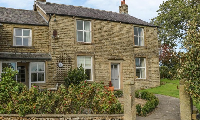 Fence House | Coars Farm