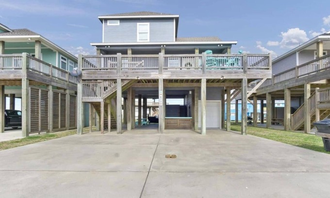 Port Bolivar House | Coastal Bliss: Hot Tub, BBQ &Furry Friends Welcome