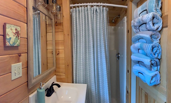 Wells House | Coastal cottage w/views - newly decorated - 1 min walk to beautiful Wells Beach!
