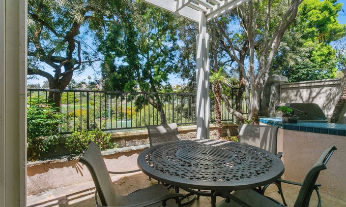 Laguna Niguel House | Coastal Elegance on Stoney Pointe #42075