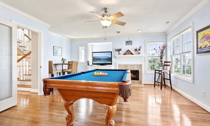 Croatan Beach House | Coastal Escape - Pool Table, Grills, Walk to Beach