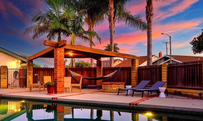 Ventura House | Coastal Family Home W/Pool/Jacuzzi/Mini-Golf