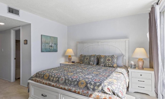 Ormond Beach House | Coastal Haven Condo - Ormond Beach - Beach Access - Pool