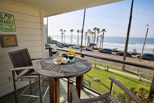 Townsite House | Coastal Luxury with Panoramic Ocean View