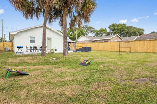Long Beach House | Coastal Retreat by the Beach