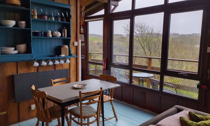 St Brides Cabin | Coastal treetop cabin, spectacular views, walks from door