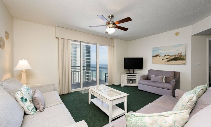 Daytona Beach Condo | Coastal Vibes - Ocean Walk