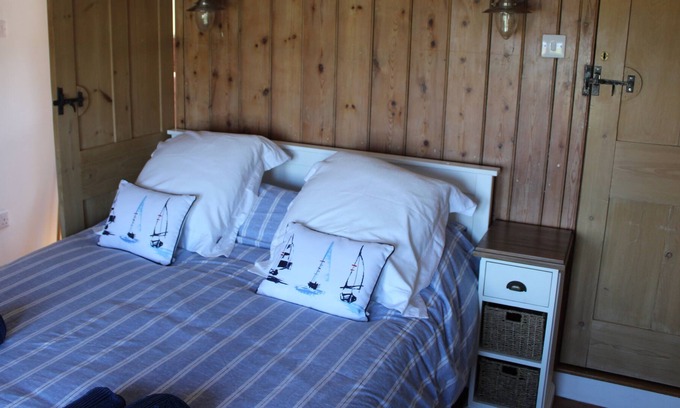 East Cowes House | Coastguard Cottage - A Period Cottage