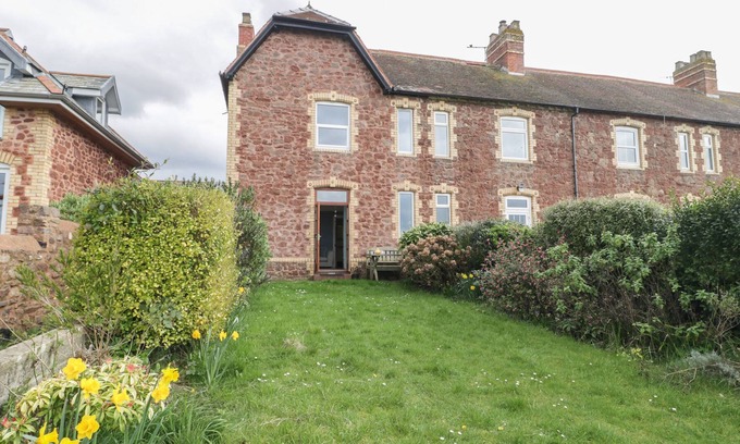 Watchet Cottage | COASTGUARDS COTTAGE, pet friendly, country holiday cottage in Watchet