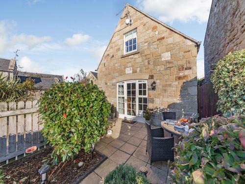 North Sunderland House | Cobblestone Cottage
