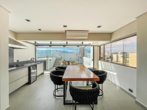 Riviera de Sao Lourenco Apartment | Cobertura Pé na Areia - Enxoval Completo Riviera