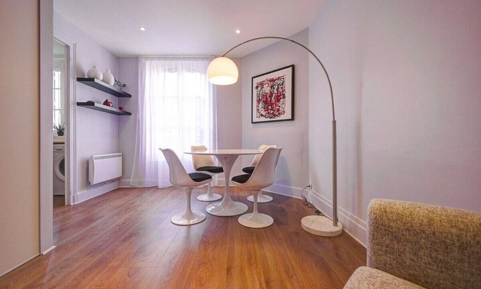 Troyes Apartment | Coccinelle - Charming and modern - Mon Groom